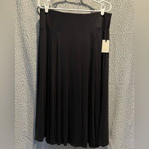 Mid length black skirt, size L, NWT